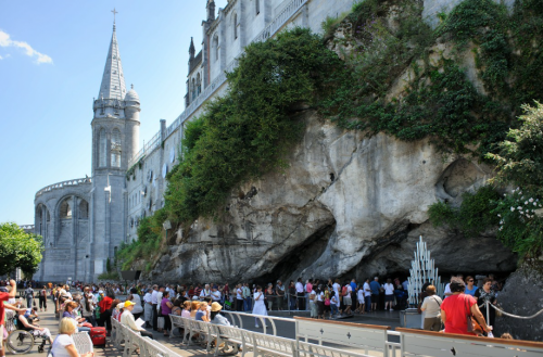 Lourdes (Hautes Pyrenees) - Pyrenees Collection Summer Holidays
