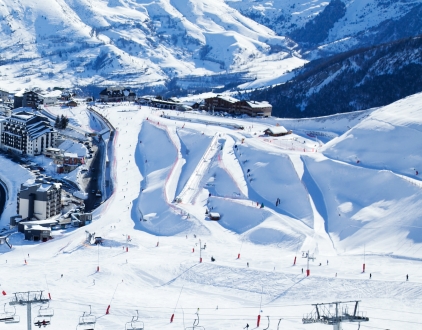 Ski Domain, Saint Lary. Hautes Pyrenees  